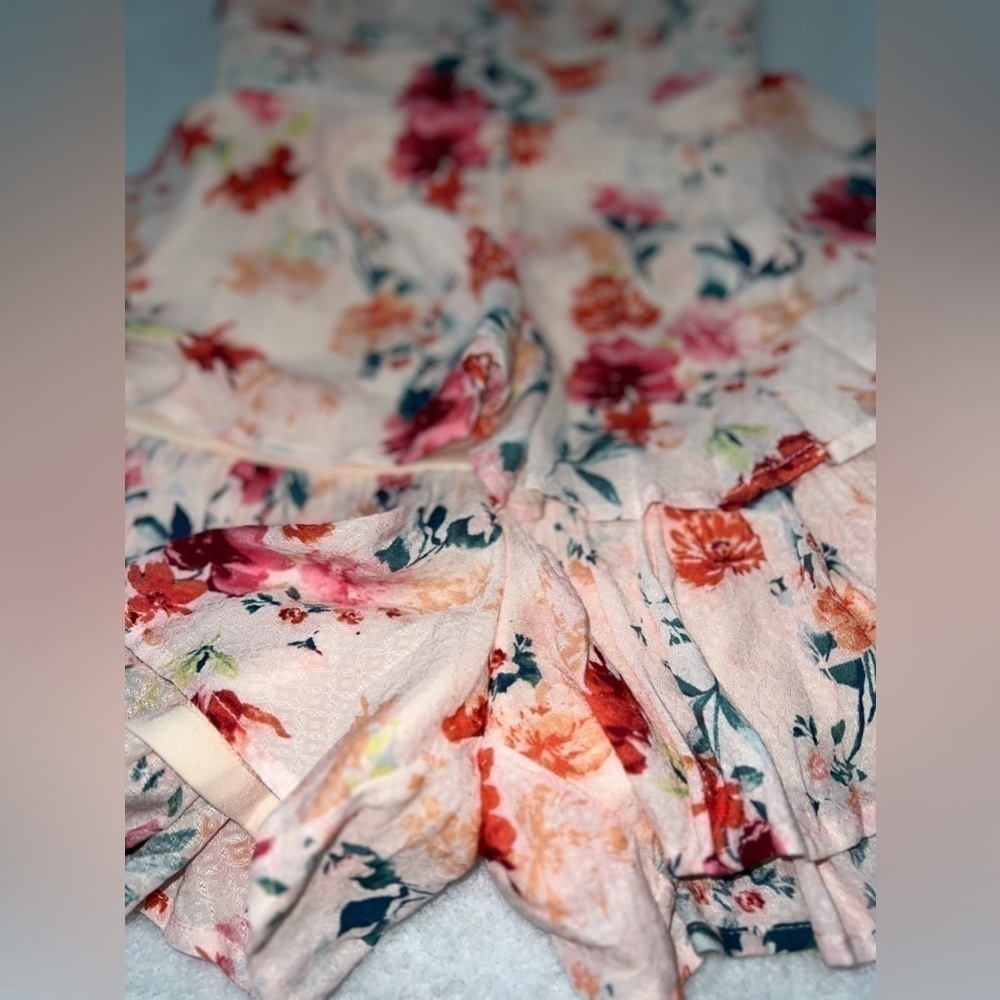 New ✨ Alter'd State Floral Ruffle Romper - Picture 3 of 10